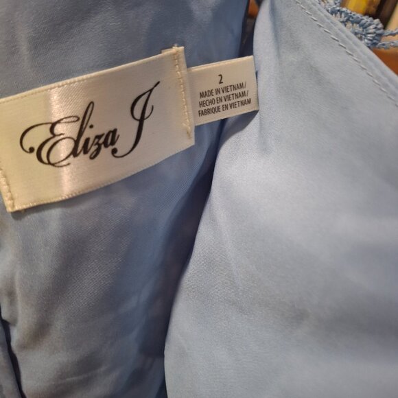 Light Blue Lace Asymmetrical Dress - Picture 4 of 5